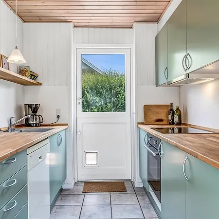 Tolke - 400m From The Sea By Interhome Hejls